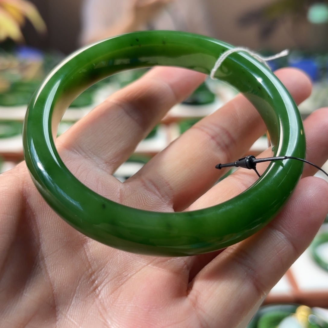 和田玉（碧玉）手镯未镶嵌