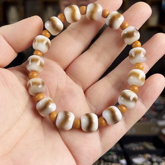 玛瑙/玉髓颈饰合金