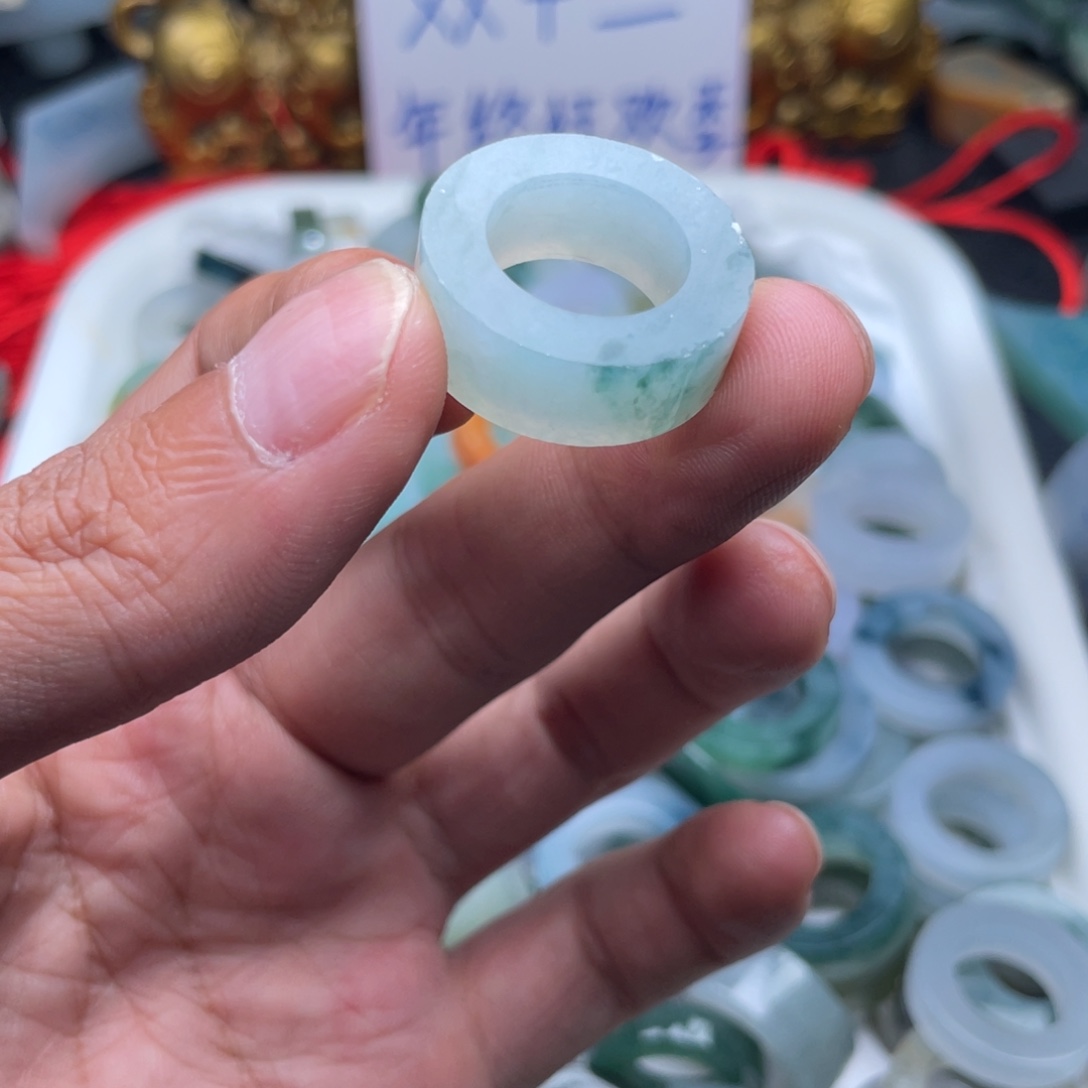 定制翡翠未镶嵌天然翡翠