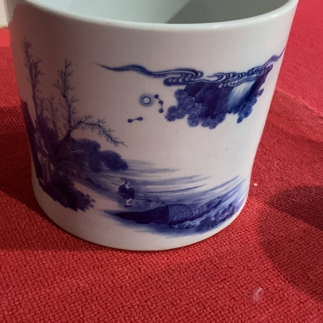 罐一个笔筒里面的