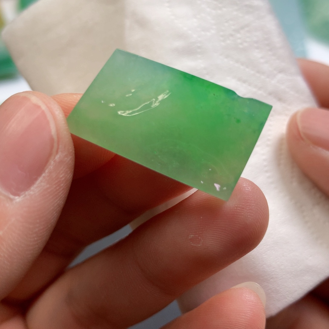 【闪购商品】翡翠吊坠(不含链)未镶嵌