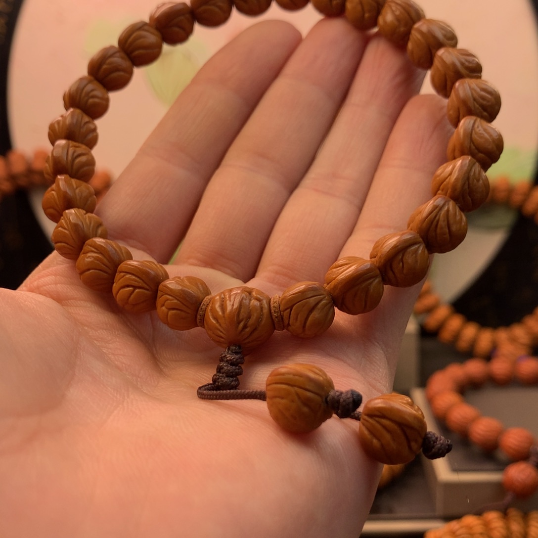【闪购商品】桃核手串11玉龙脊手持
