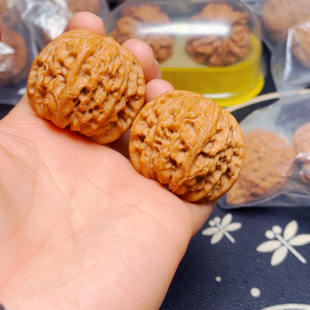 吊坠文玩核桃磨盘狮子头