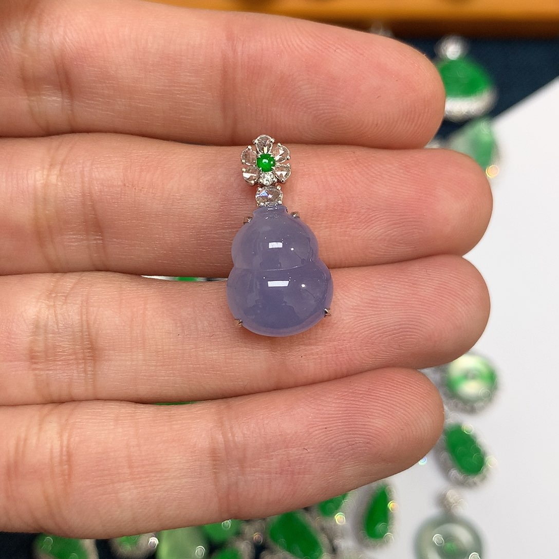 翡翠吊坠(不含链)18K金镶嵌紫葫芦