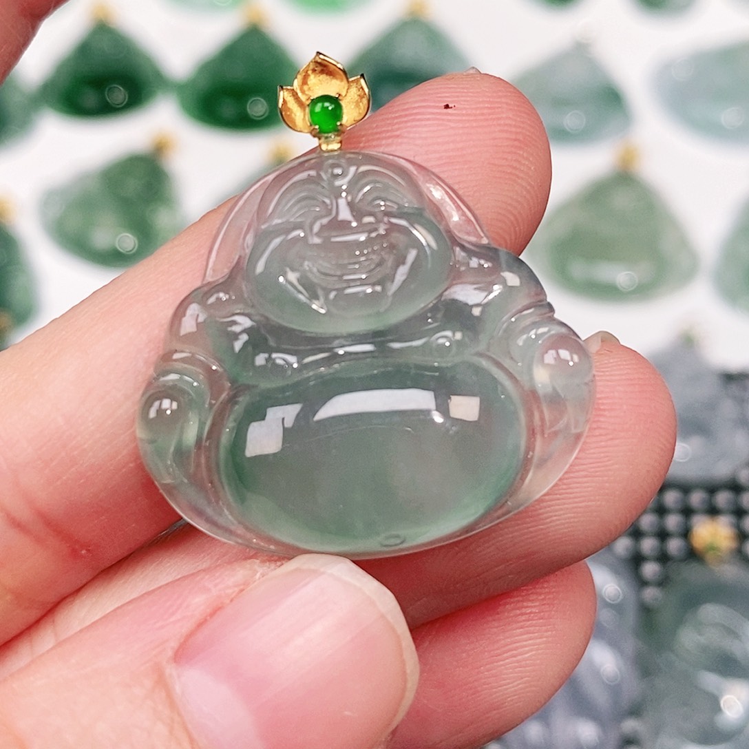 翡翠18K金镶嵌颈饰