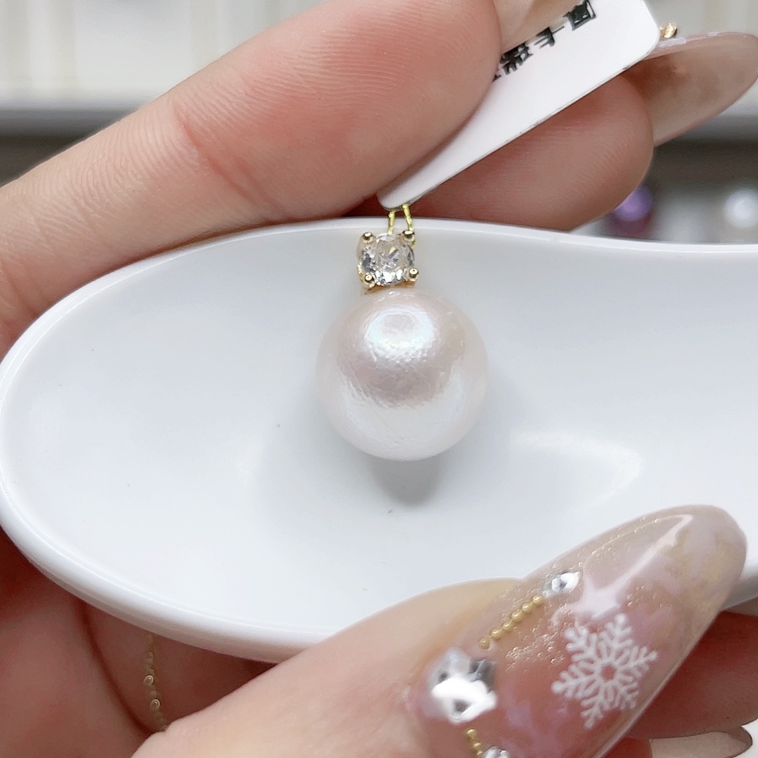 淡水珍珠吊坠(赠链)未镶嵌