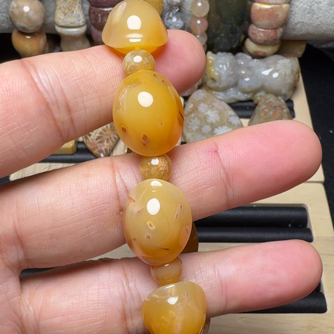 石英质玉未镶嵌纯天然色有机玉石保真色