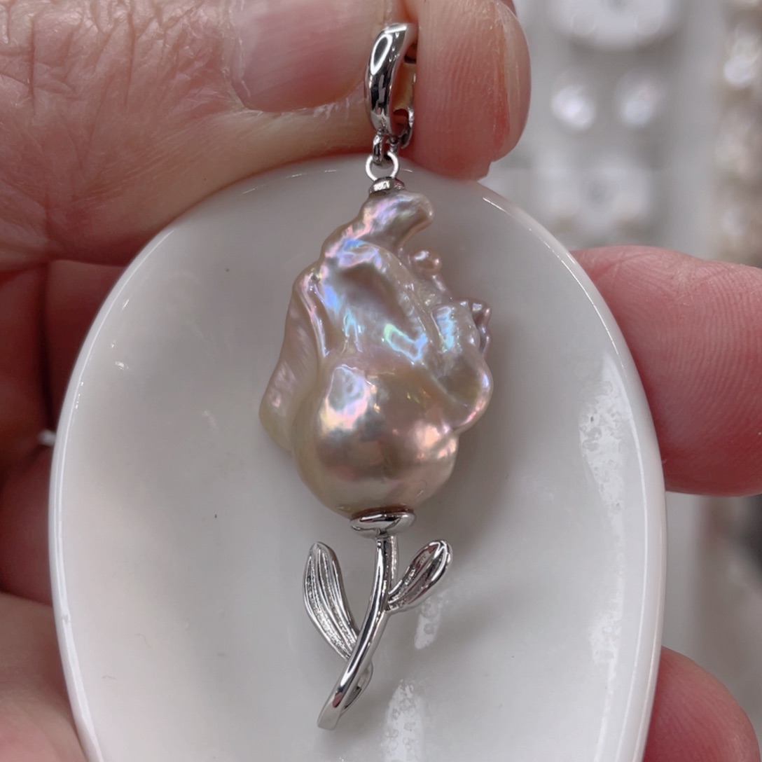 颈饰未镶嵌淡水珍珠