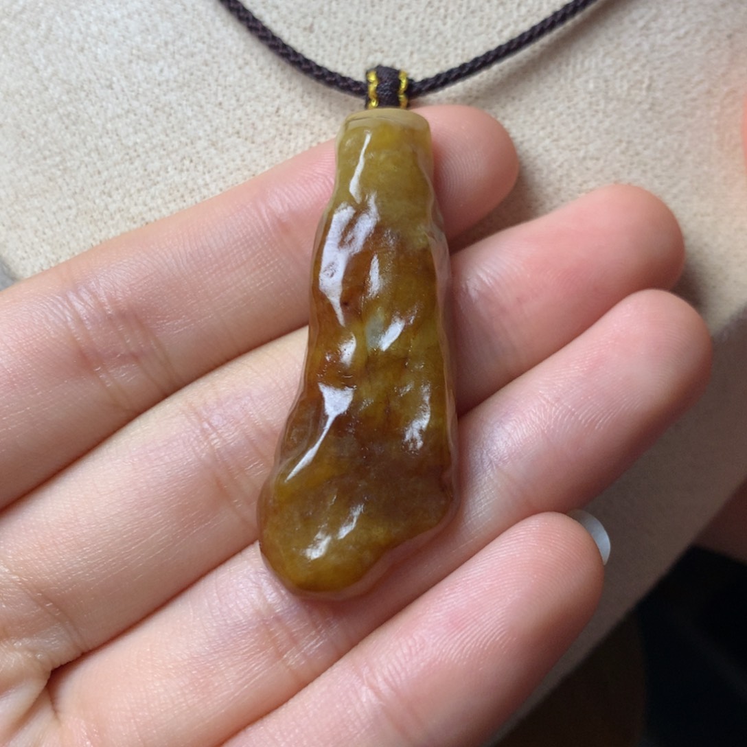 翡翠颈饰未镶嵌吊坠