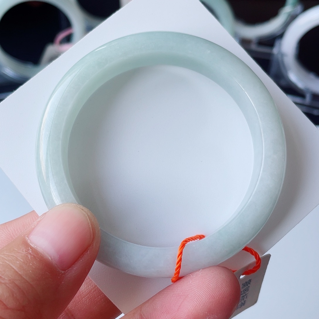 翡翠未镶嵌手镯56