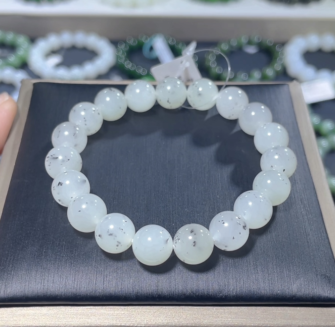 福利！高端和田玉手串新疆青花点墨园珠手串约10mm百搭精美单圈