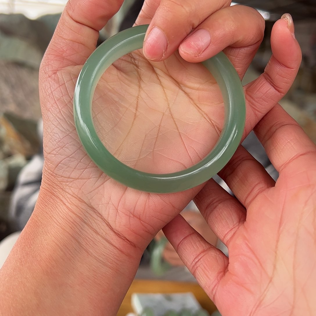 绿东陵冰晴水手镯