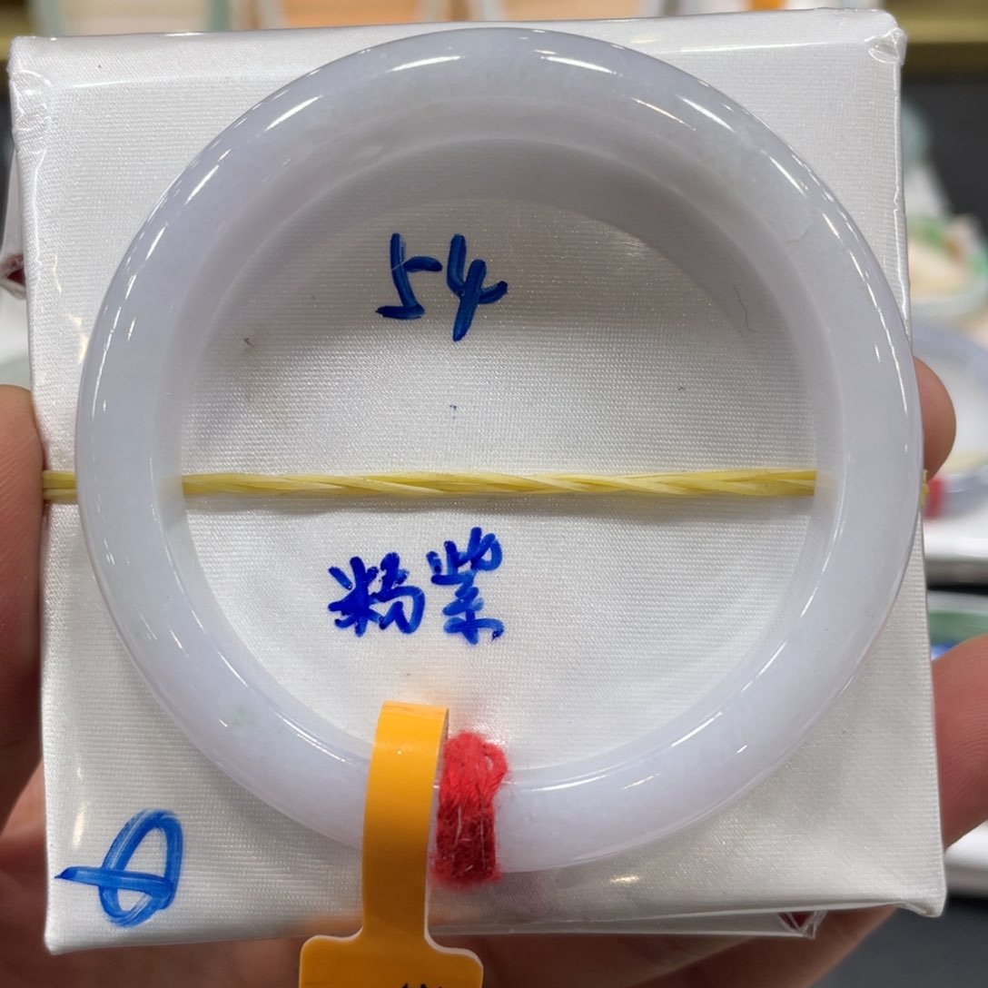 翡翠手镯未镶嵌翡翠手镯