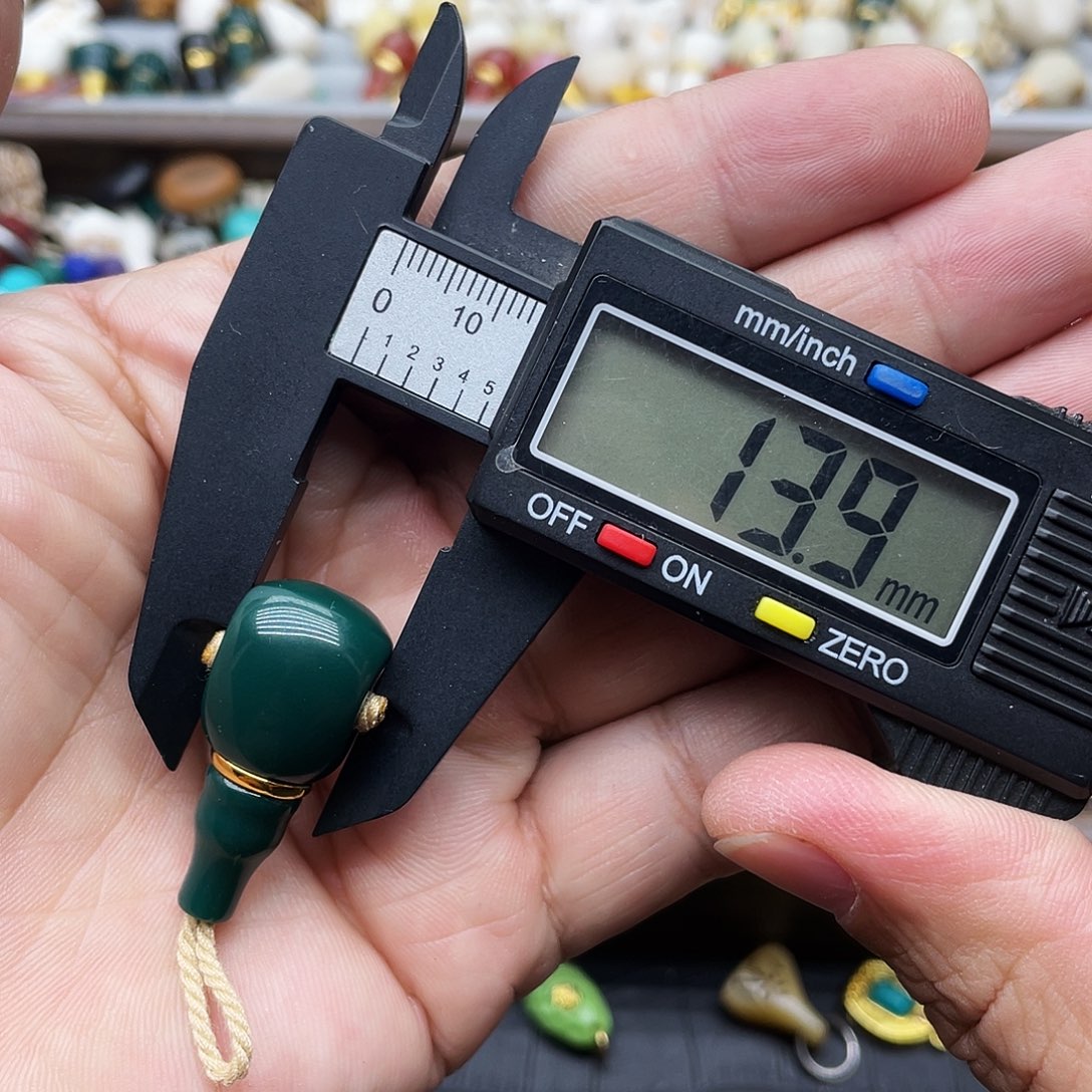 玛瑙/玉髓未镶嵌珠宝奇石