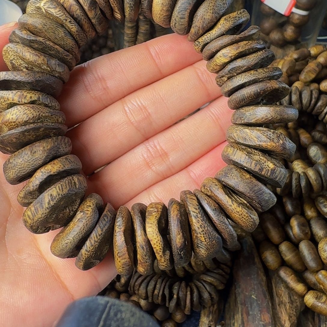 沉香手串牛肉干壳子49.3克