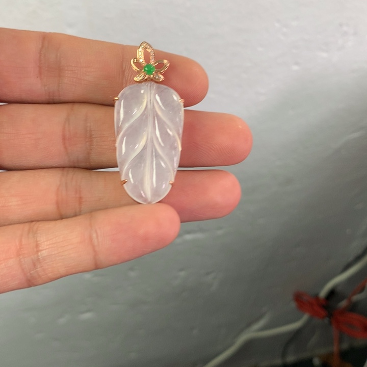 翡翠颈饰18K金镶嵌用***红
