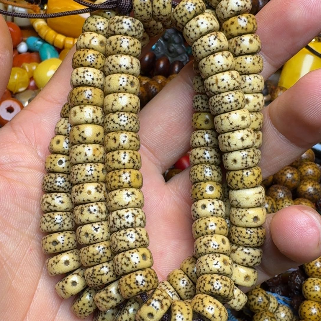 欧***菩提籽类星月菩提