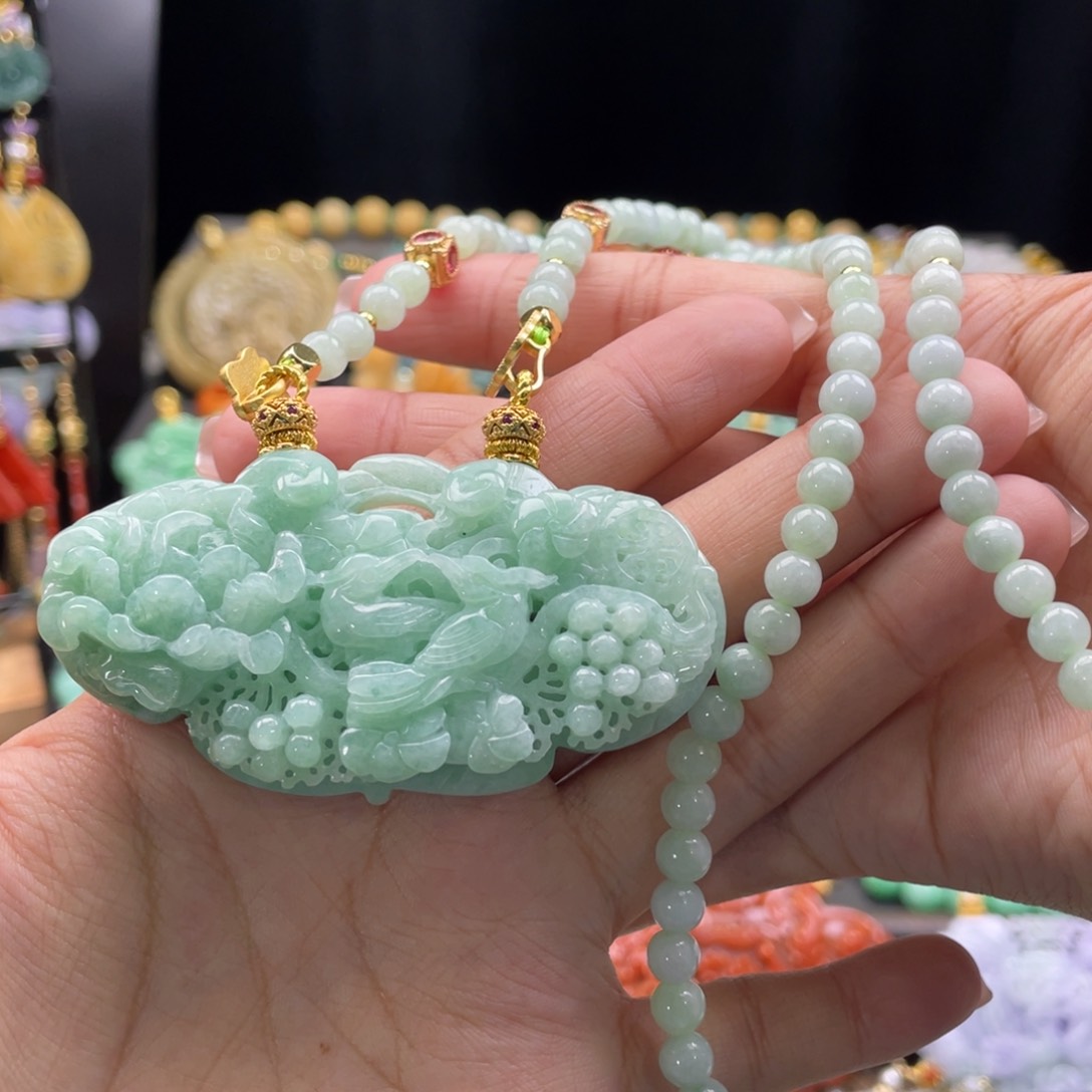 翡翠颈饰未镶嵌代编织