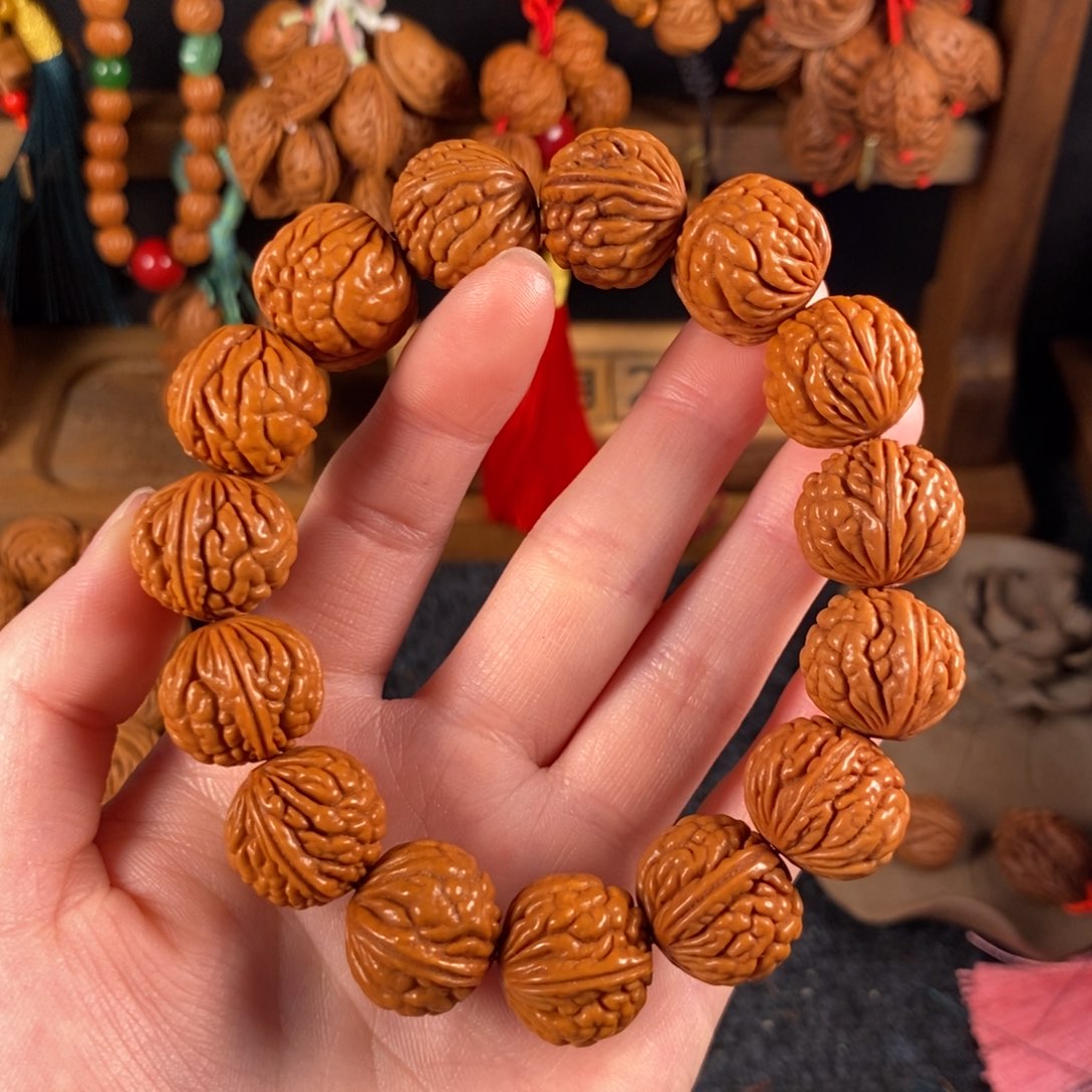 吊坠桃核桃枭手串
