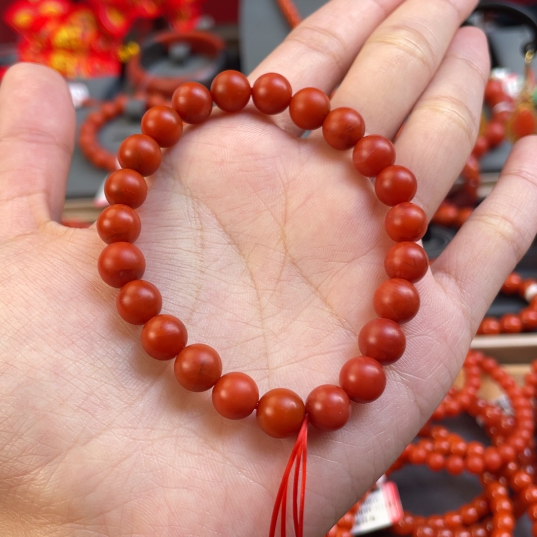南红玛瑙8+mm 单圈未镶嵌小*