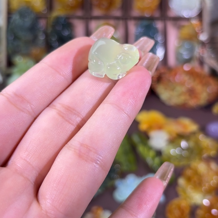 未镶嵌蛇纹石玉颈饰