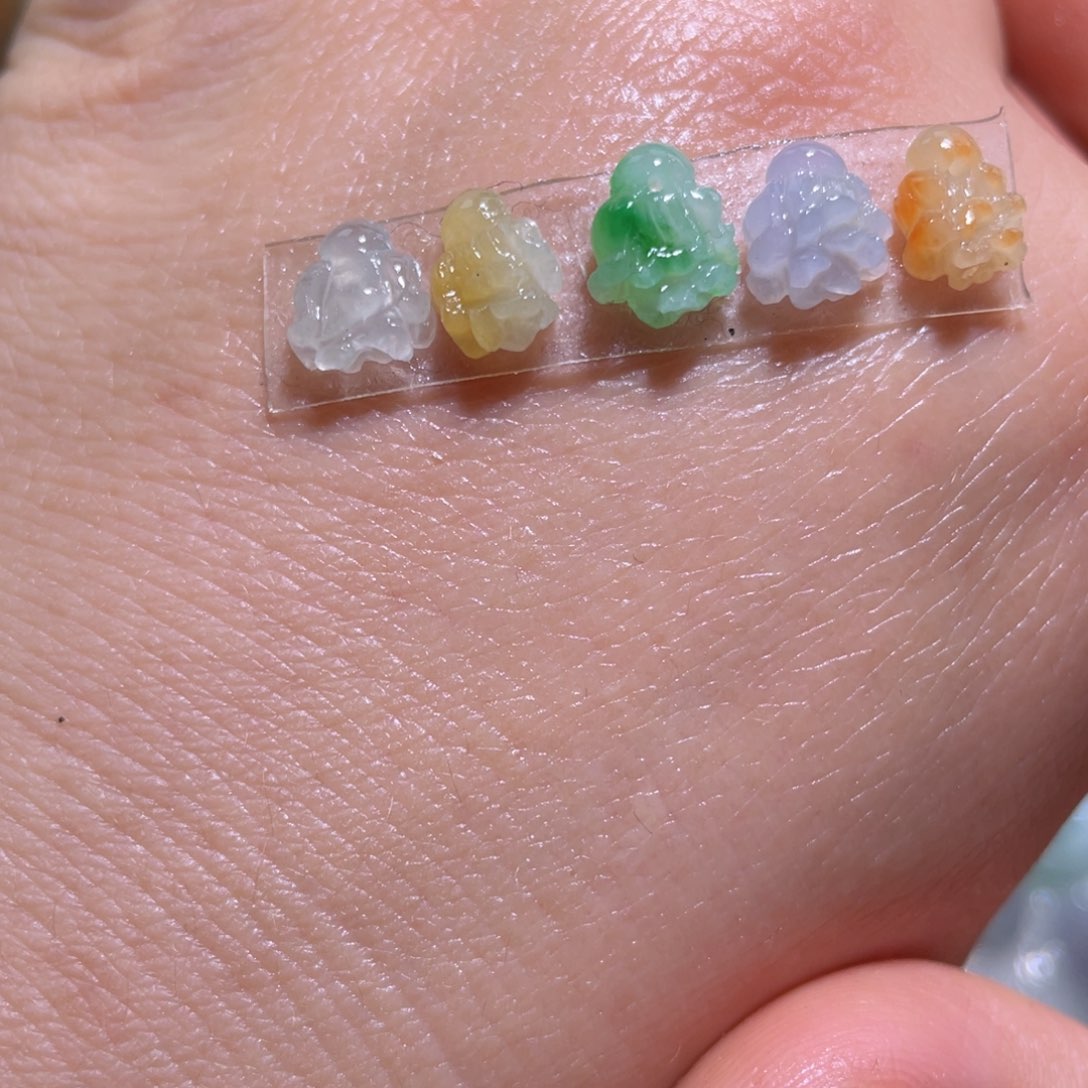 定制翡翠未镶嵌白菜