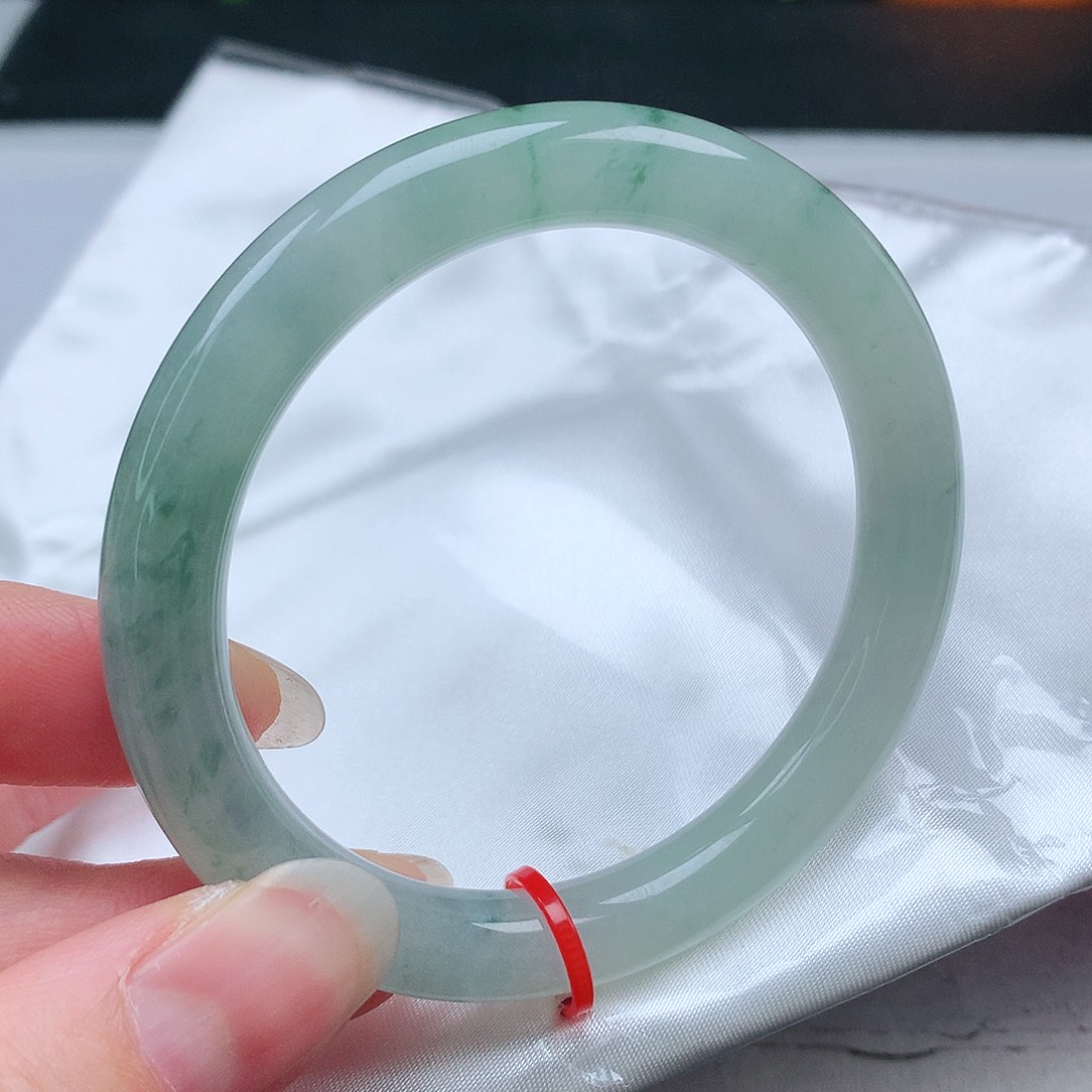 翡翠手镯未镶嵌54圆