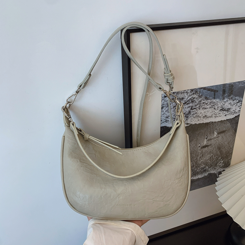 高级感小众超软包包女2025新款百搭简约腋下包时尚高级质感月牙包