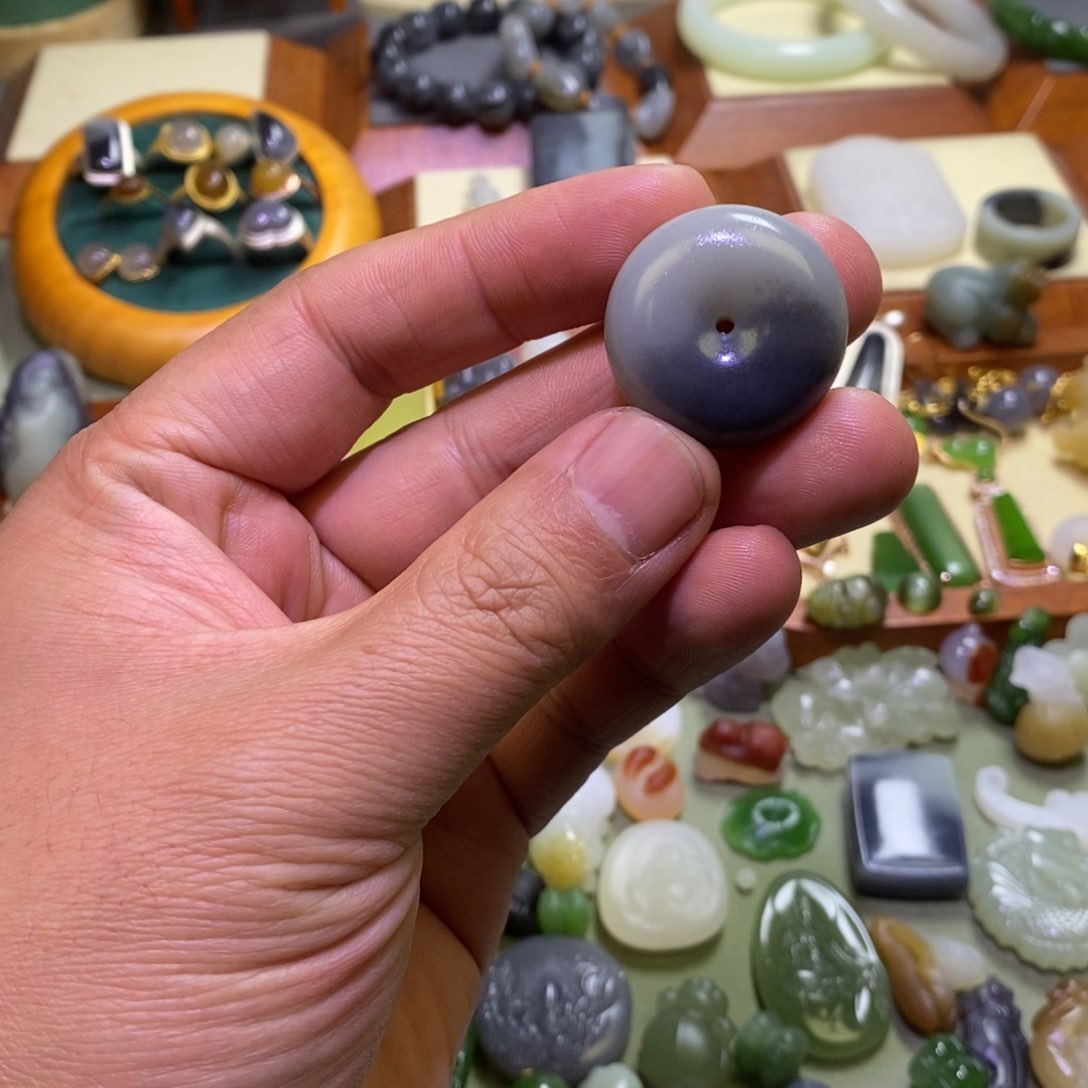 和田玉颈饰未镶嵌定制