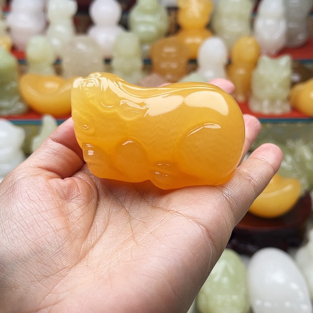 秤***姐石材貔貅手吧摆件