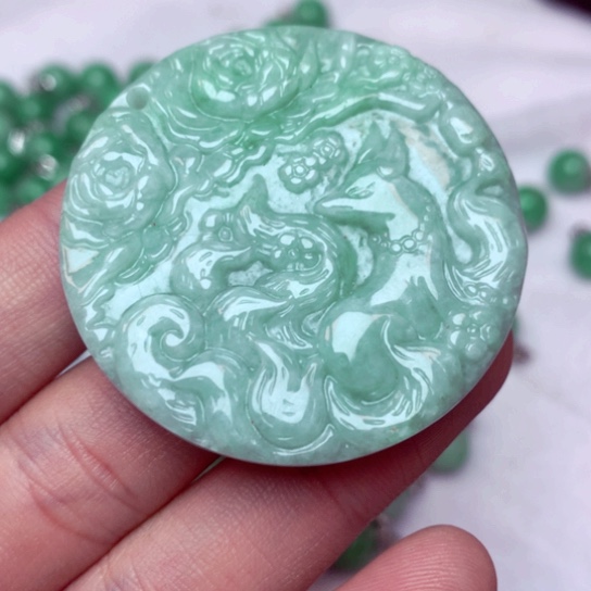 翡翠吊坠(不含链)未镶嵌