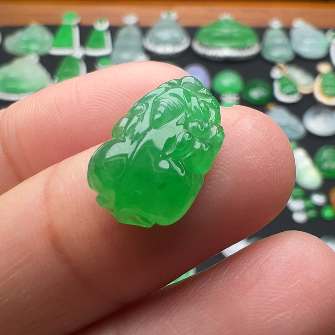 翡翠颈饰未镶嵌貔貅14.3