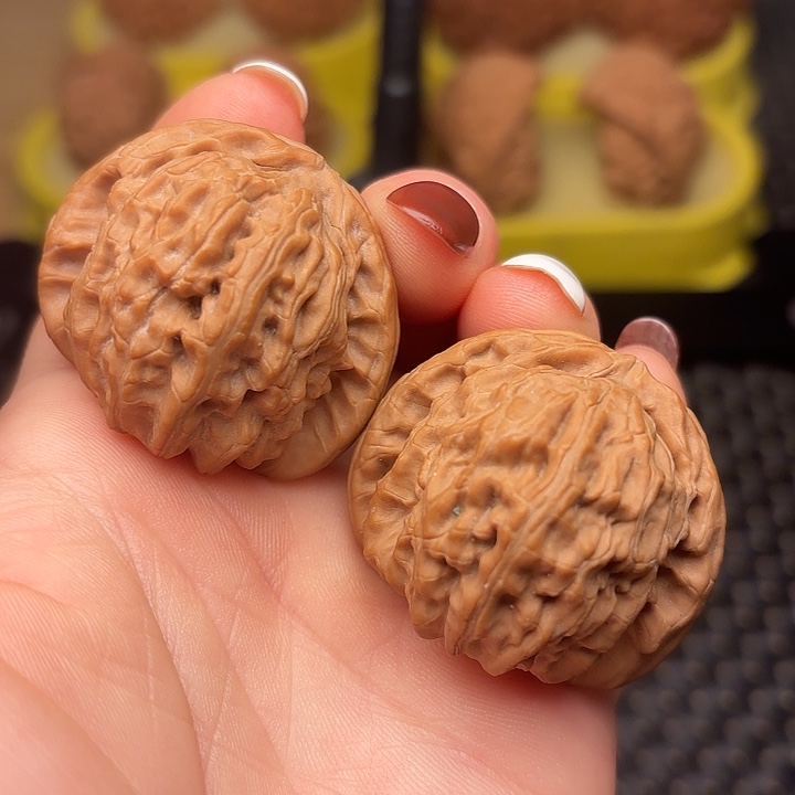 恰***开吊坠文玩核桃39球白白狮子