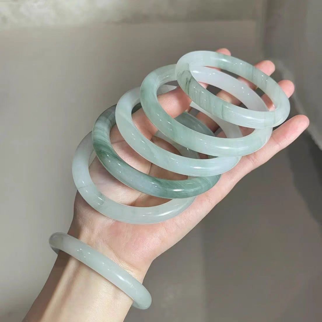 【飘花天山翠】天然玉石天山翠手镯飘花经典百搭气质（多样性发其一）