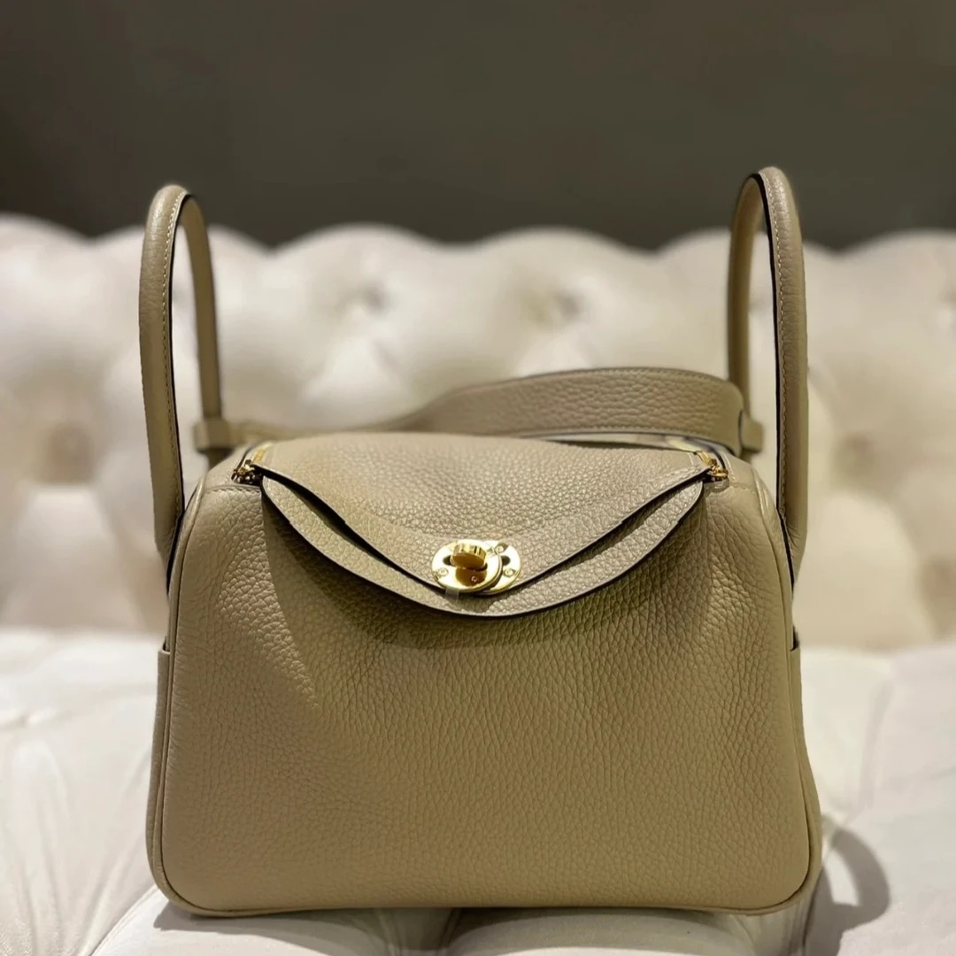 99新 Hermes/爱马仕 小花6珊 lindy 26 风衣灰 TC皮 U刻 金扣包