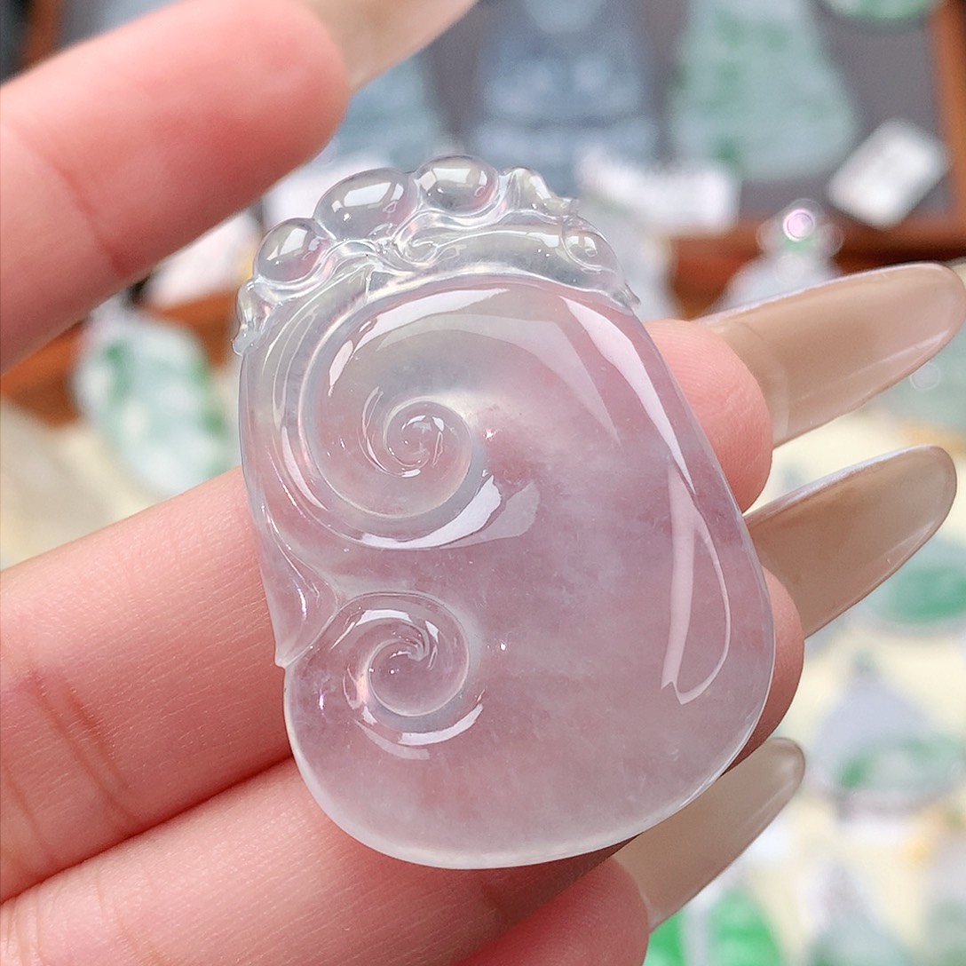 颈饰未镶嵌翡翠如意