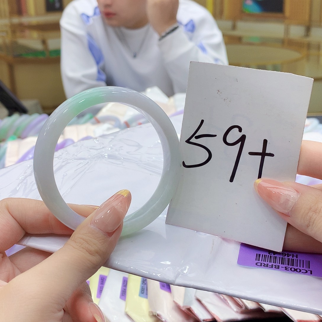 未镶嵌手镯翡翠00……