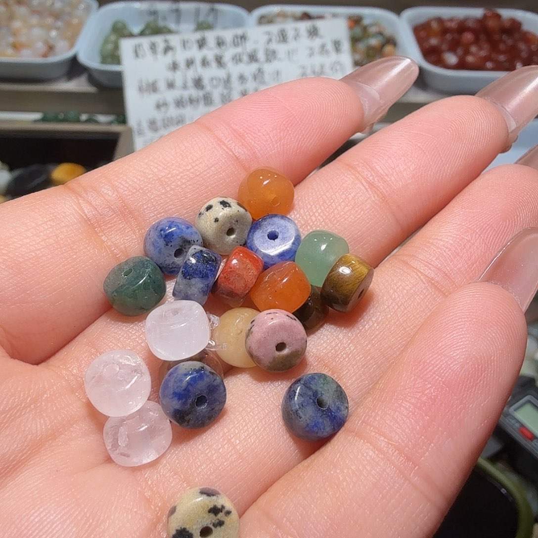 和田玉未镶嵌珠宝奇石