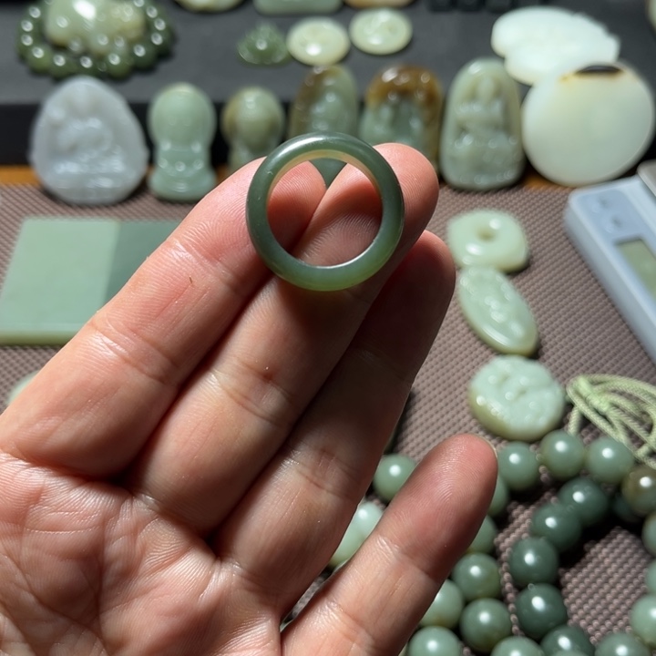 未镶嵌和田玉（糖玉）挂件南***下