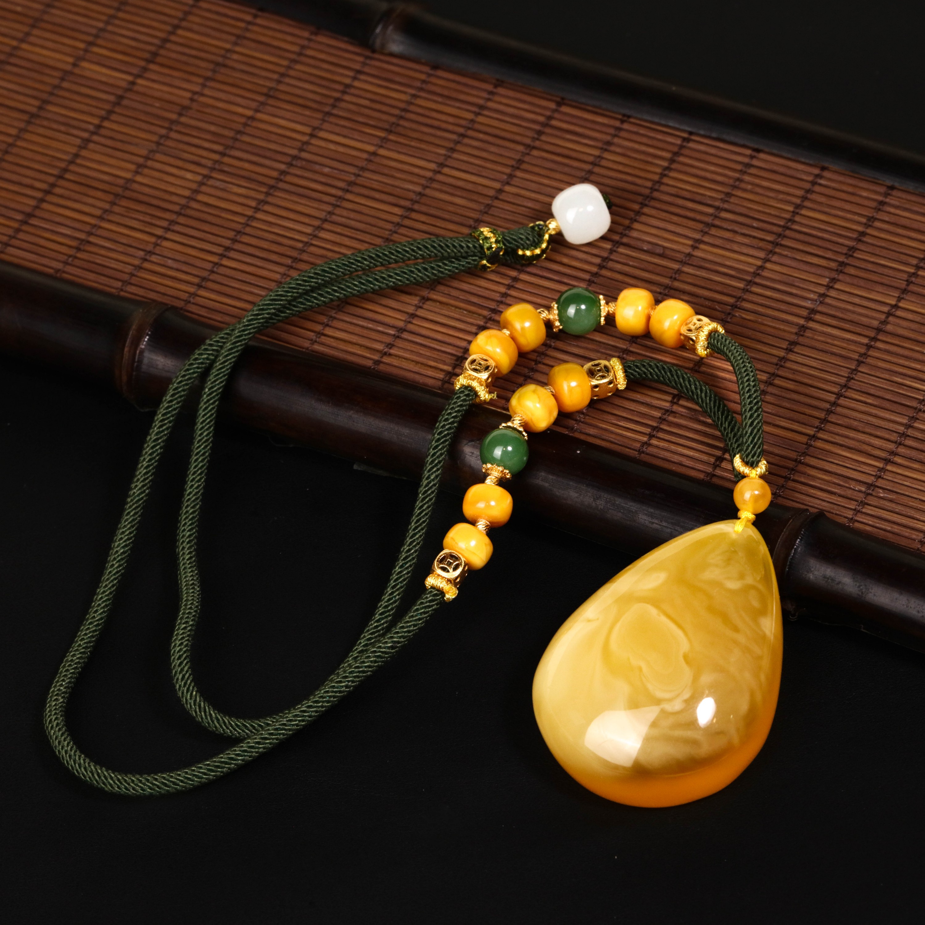 蜜蜡水滴项链LCXCC0104481