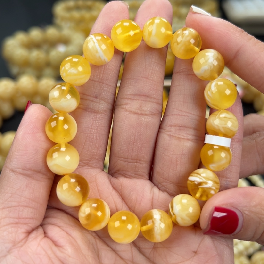 琥珀未镶嵌手链14.2克