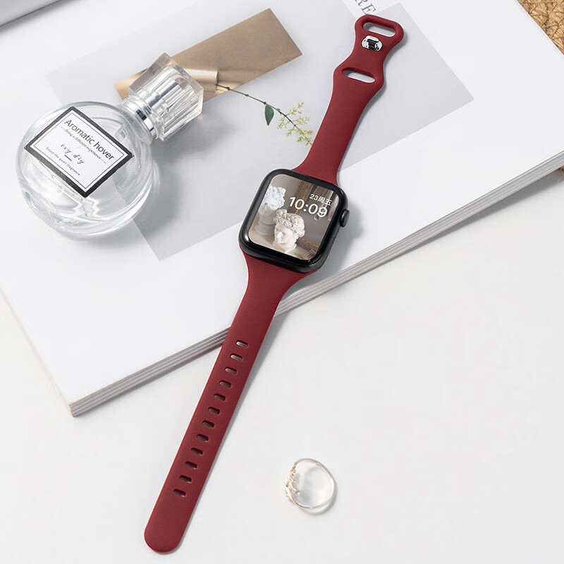 适用iwatch S9表带苹果手表8/76代硅胶女生蝴蝶扣小蛮腰细表带