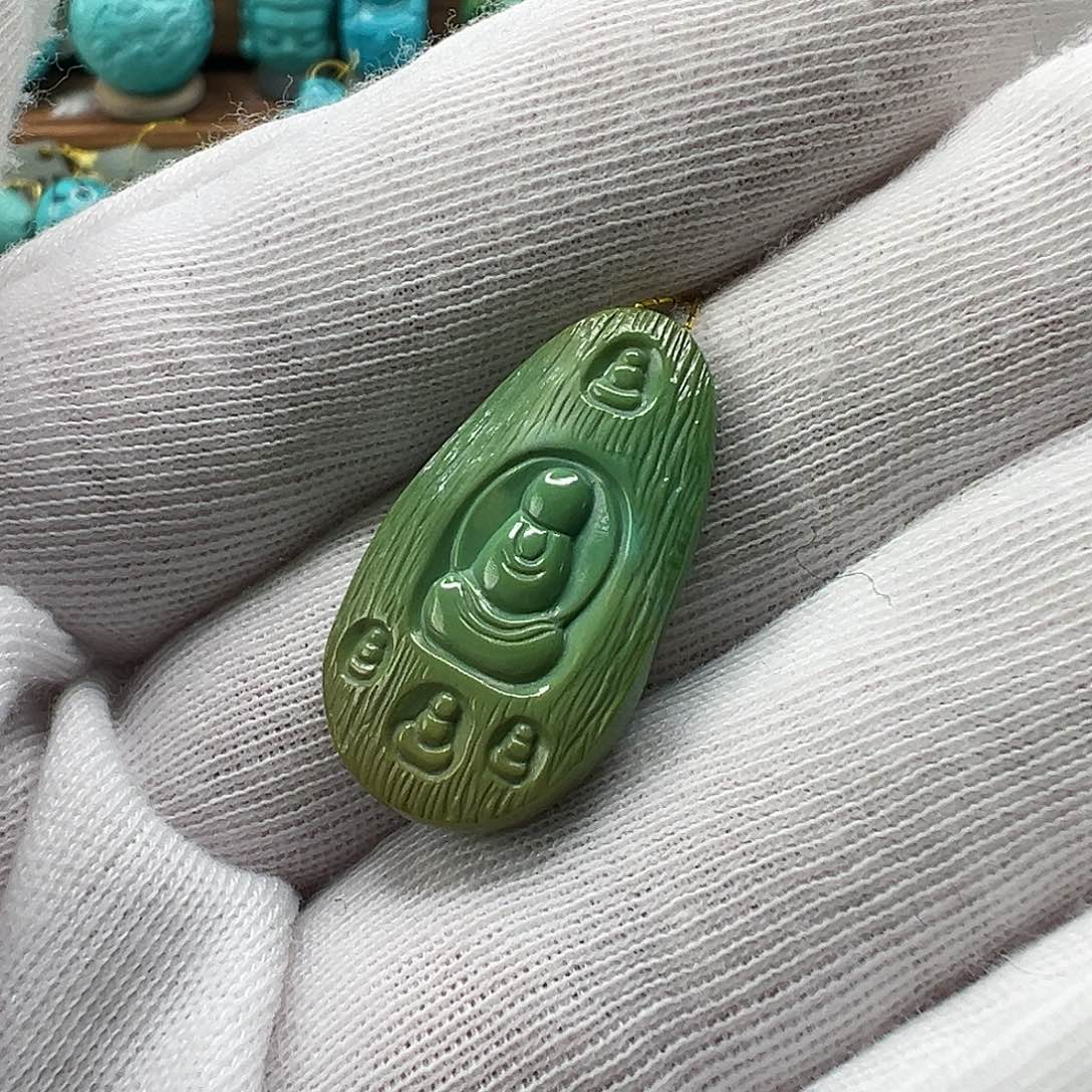 绿松石配饰未镶嵌