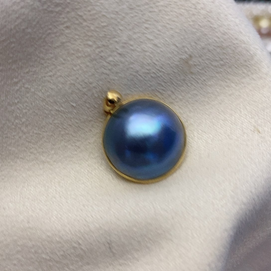 【闪购商品】18K金镶嵌拼合珍珠（马贝珠）颈饰