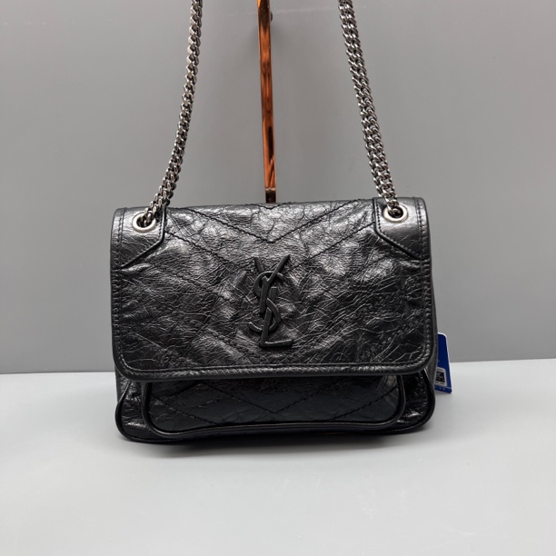 95新 YSL/圣罗兰 黑银小号Niki邮差包 尺寸22*16 SV17873