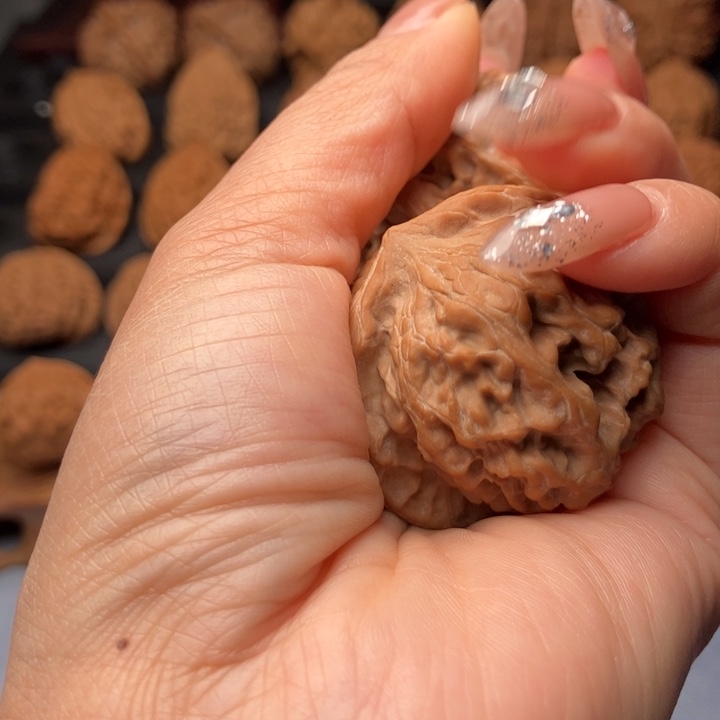 文玩核桃把件太*醒狮