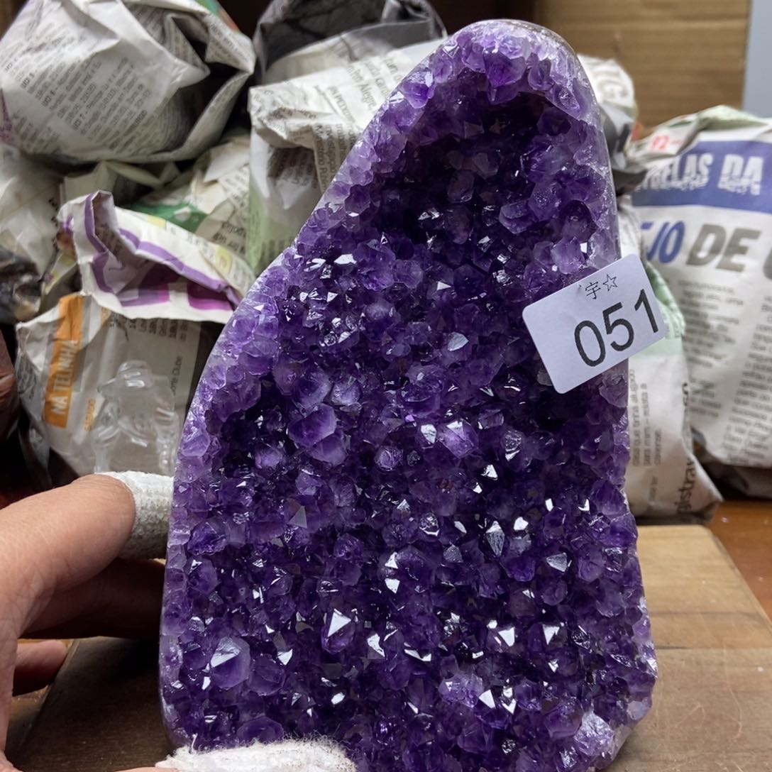 紫晶天然水晶摆件未镶嵌