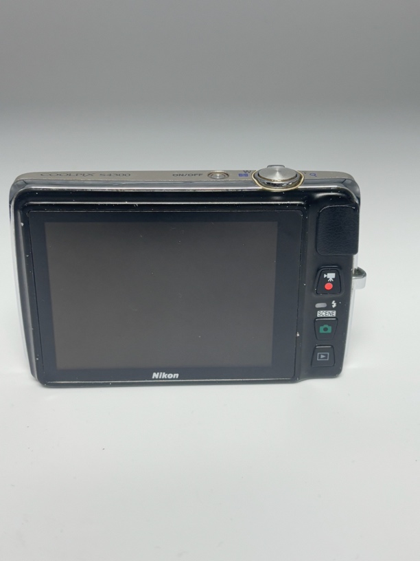 9新  尼康s4300银色送配件
