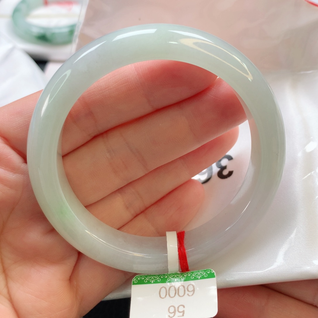 翡翠手镯未镶嵌56正