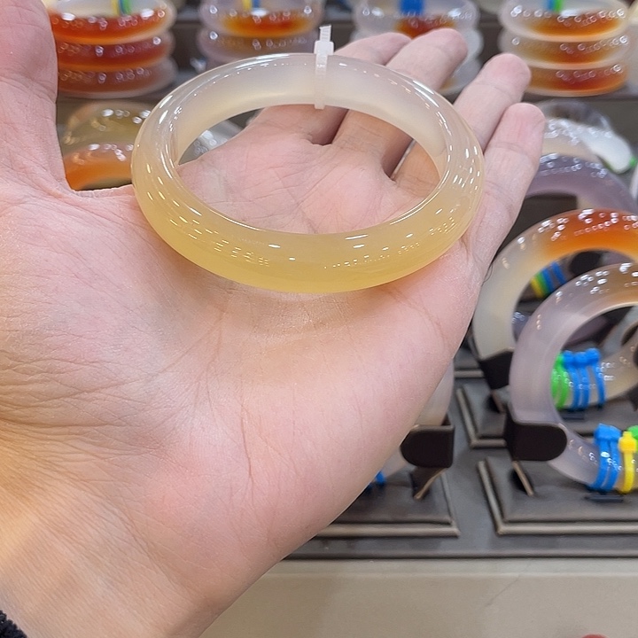 玛瑙/玉髓未镶嵌手镯12